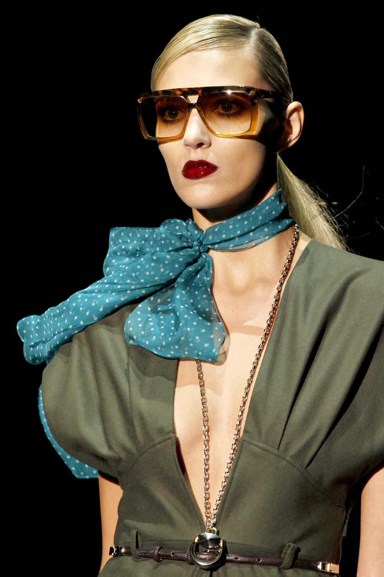 Gucci 2011ﶬDƬ