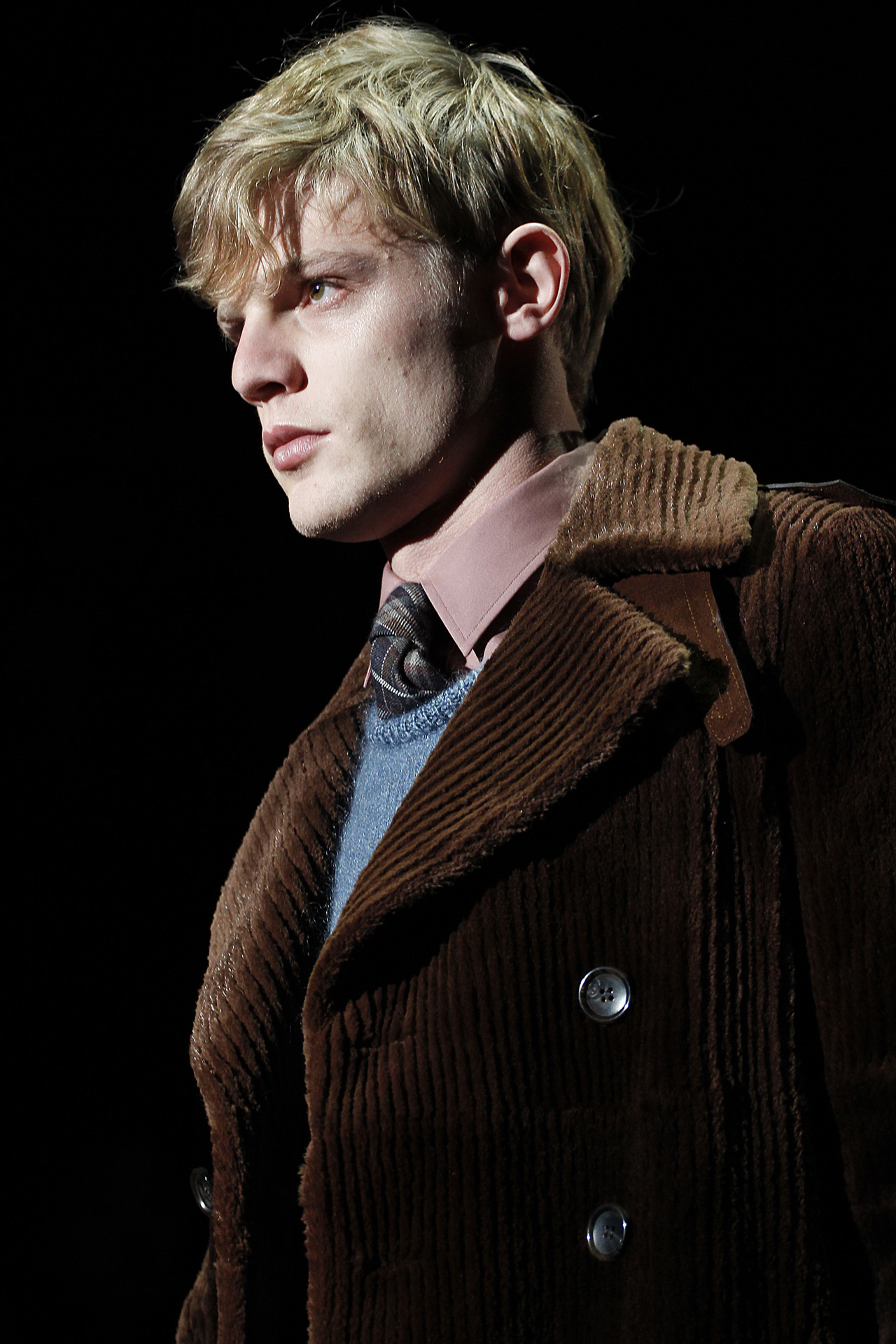 Gucci 2011ﶬbDƬ