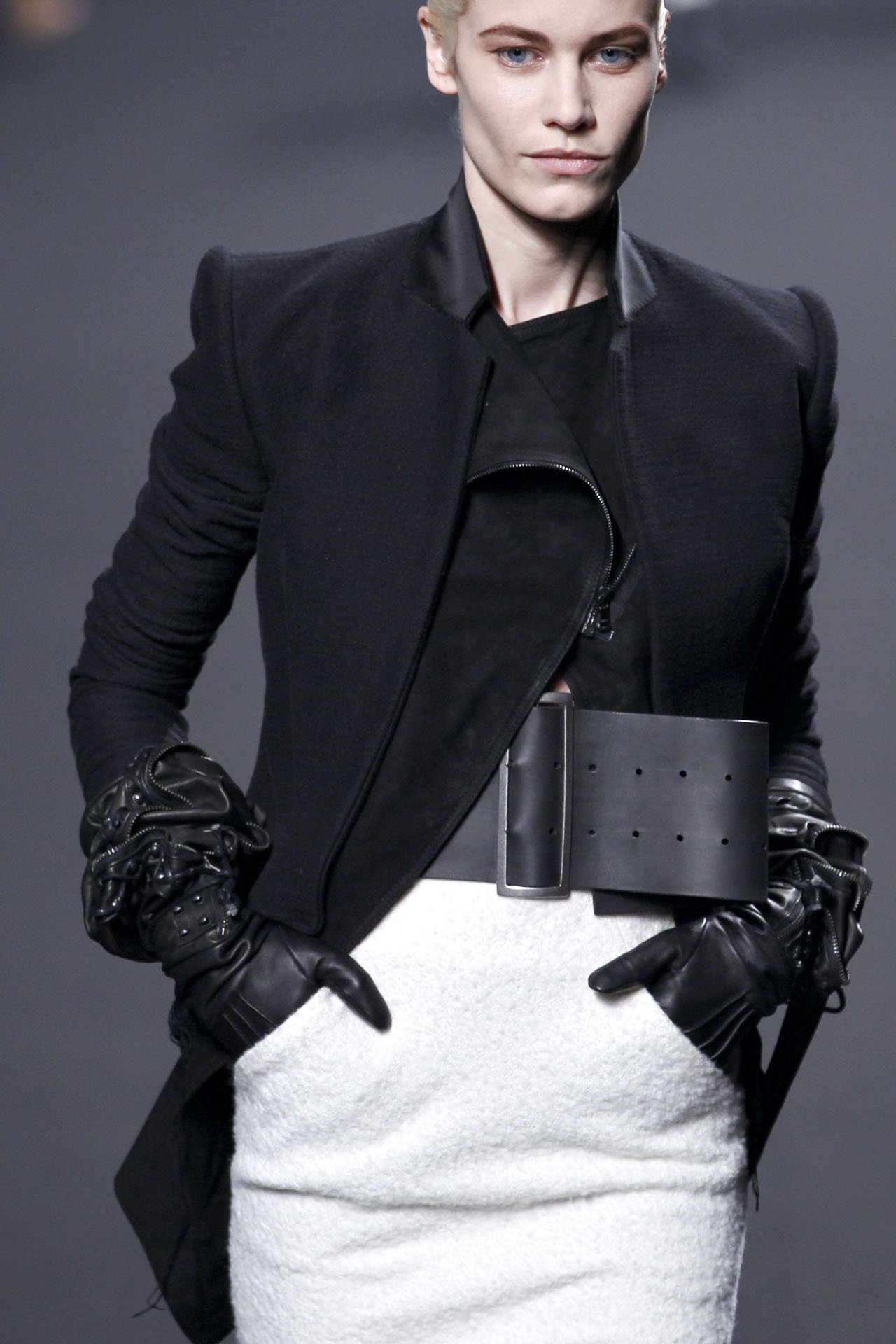 Haider Ackermann 2011ﶬDƬ