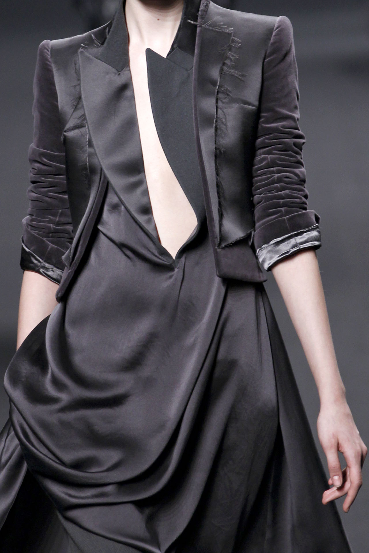 Haider Ackermann 2011ﶬDƬ