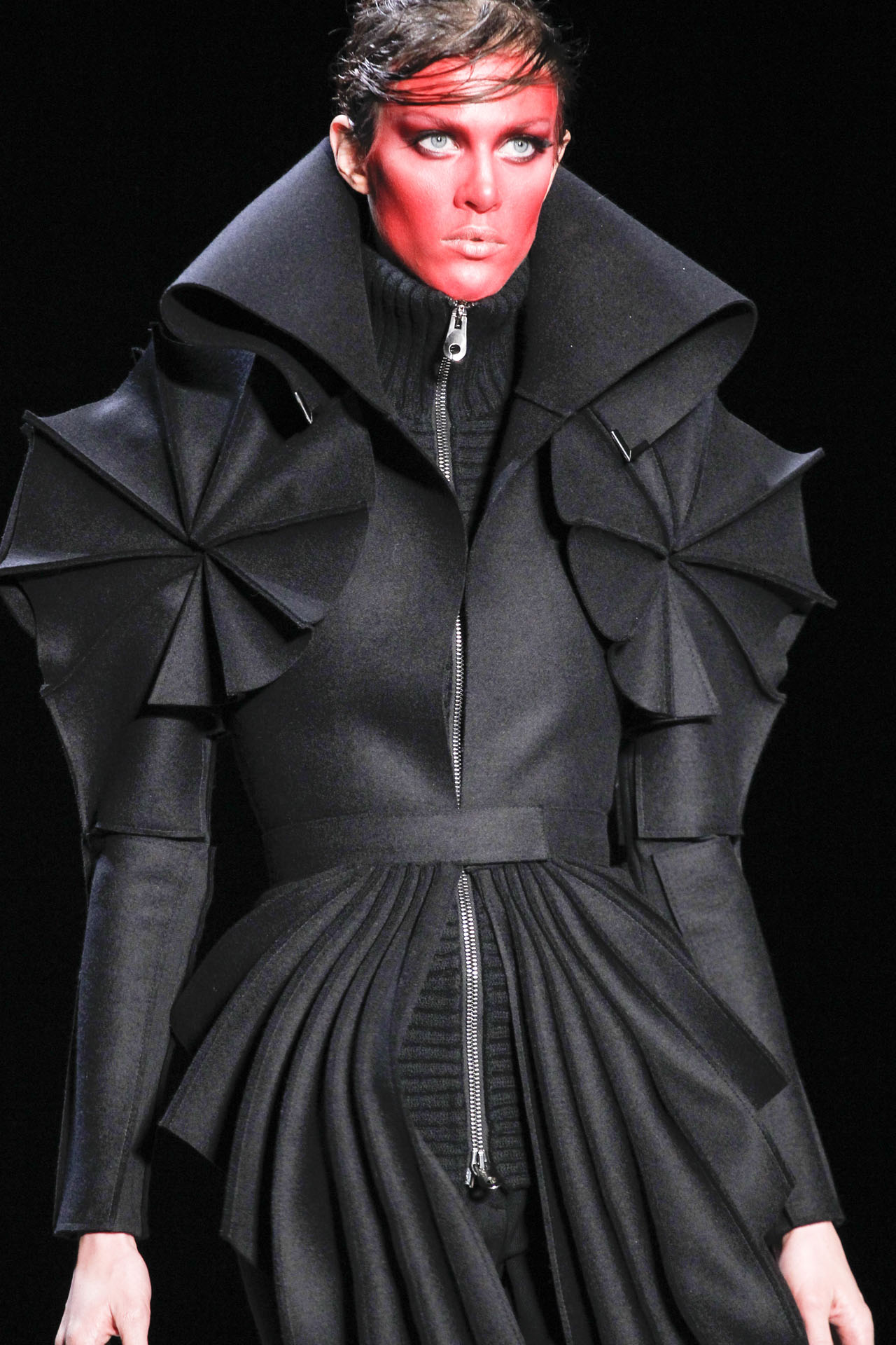 Viktor & Rolf 2011ﶬ(x)(ji)DƬ