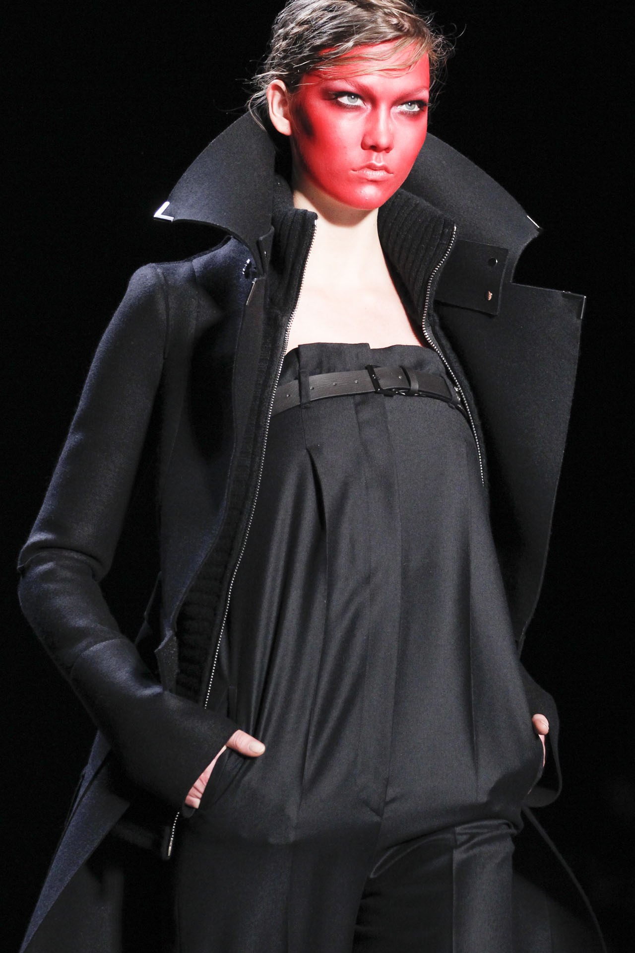 Viktor & Rolf 2011ﶬDƬ