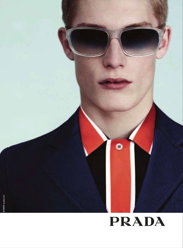 Prada 2011bV DƬ