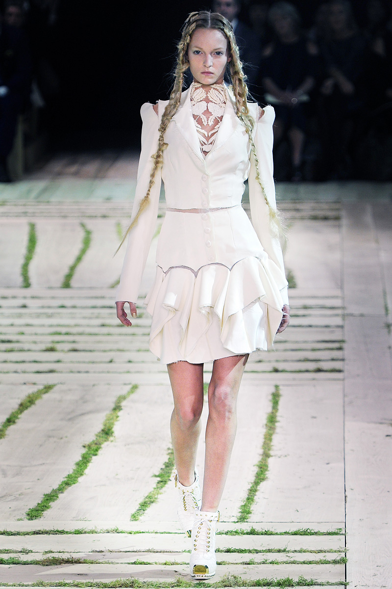 Alexander McQueen 2011 LookbookDƬ