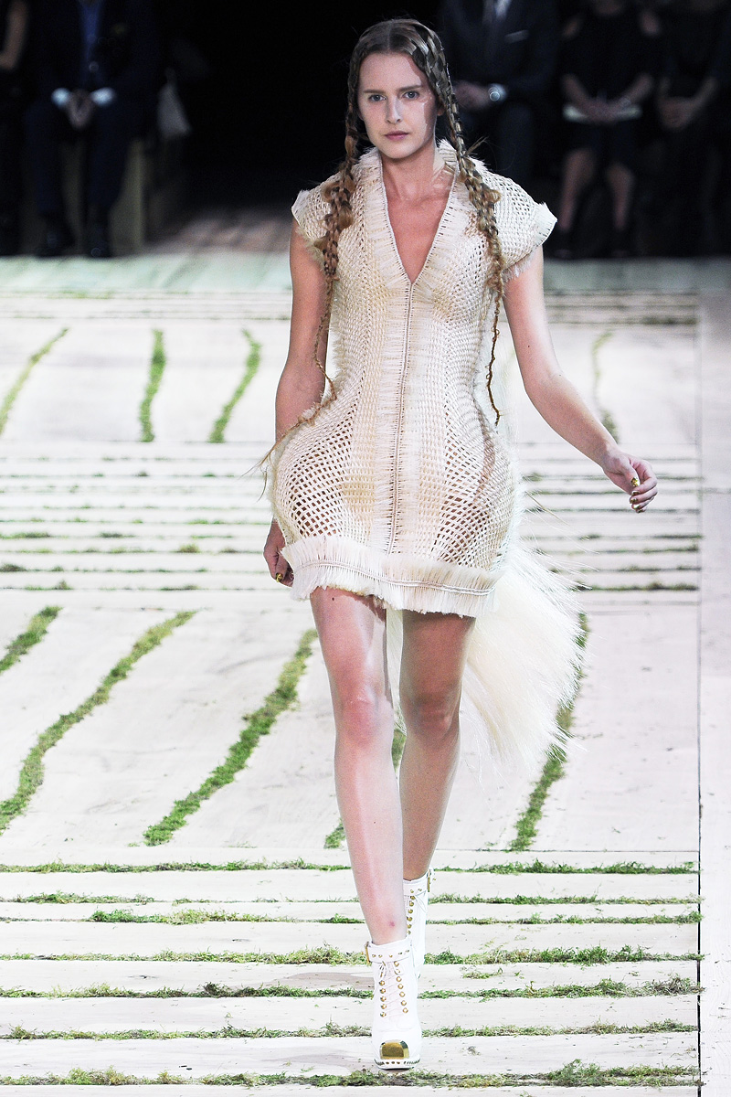 Alexander McQueen 2011 LookbookDƬ