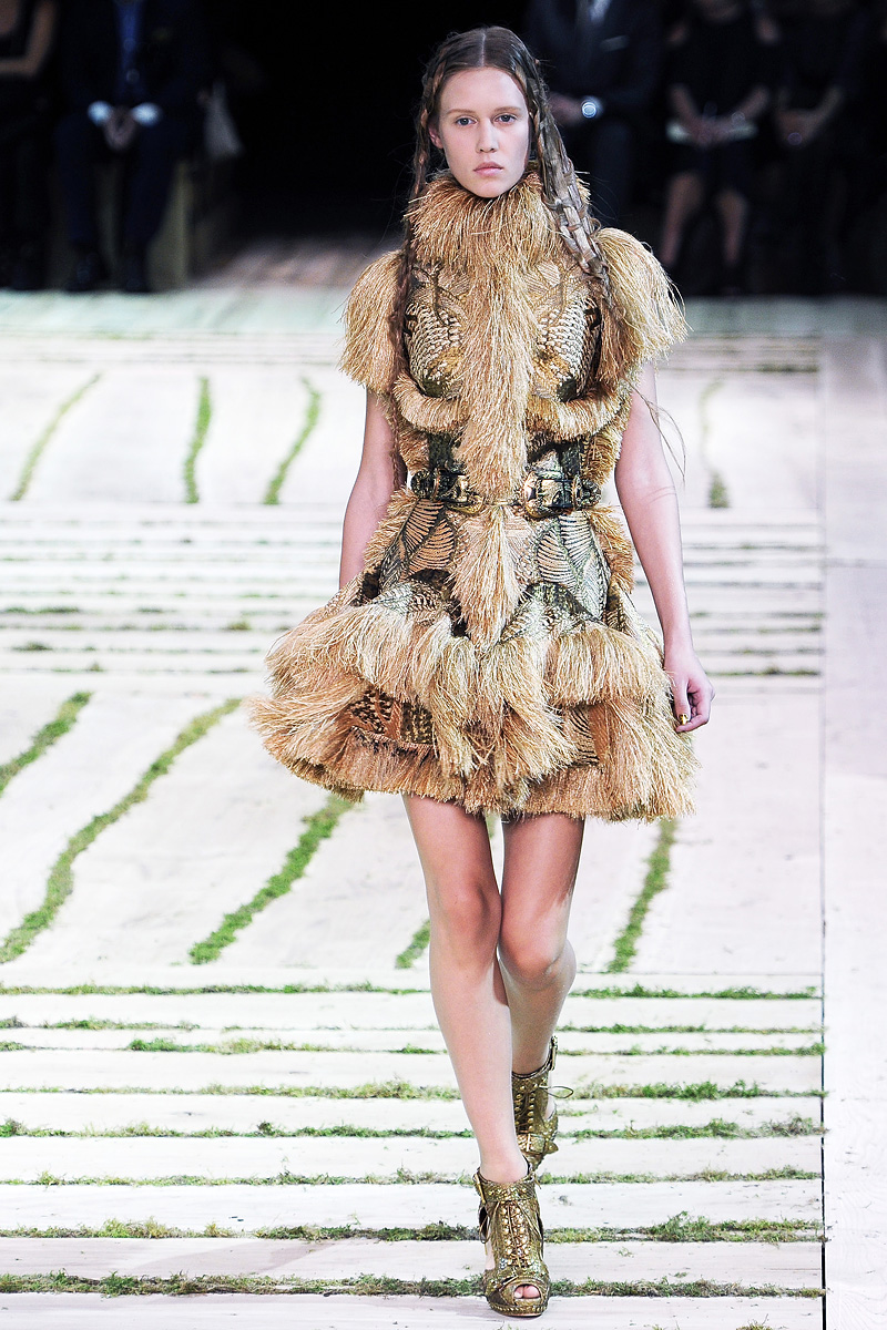Alexander McQueen 2011 LookbookDƬ