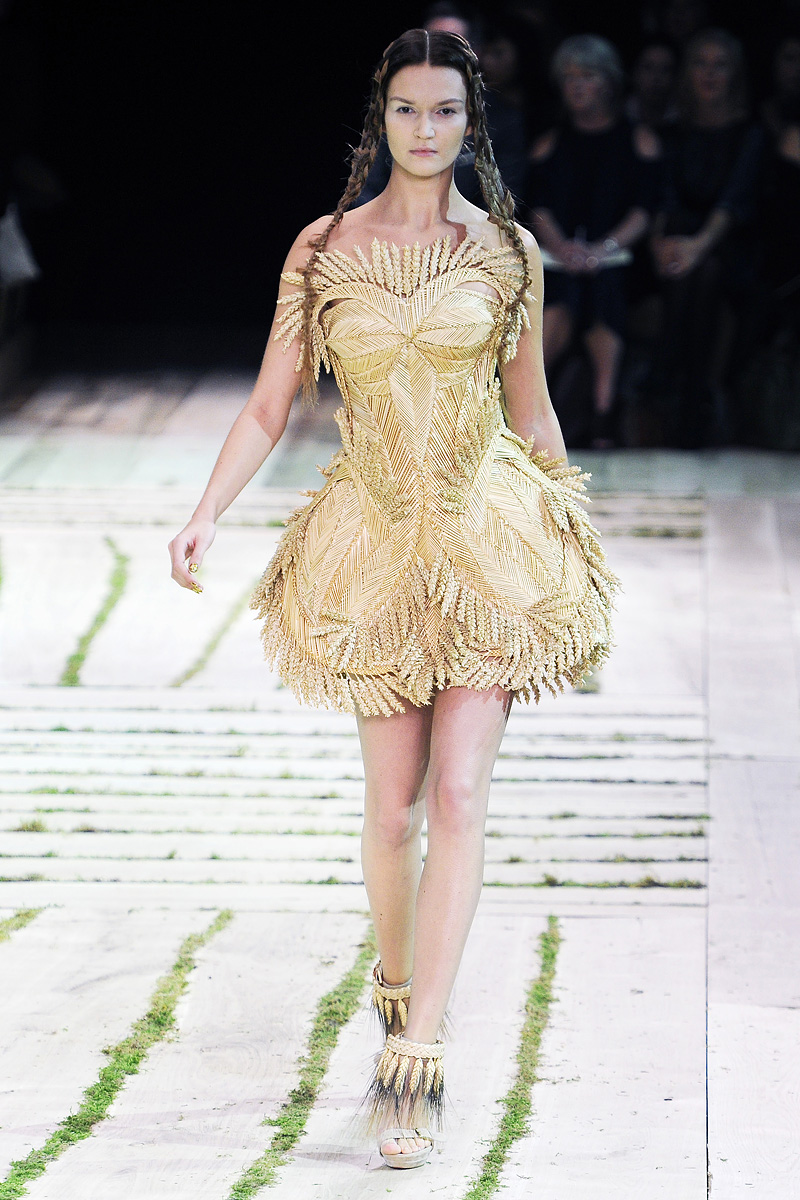 Alexander McQueen 2011 LookbookDƬ