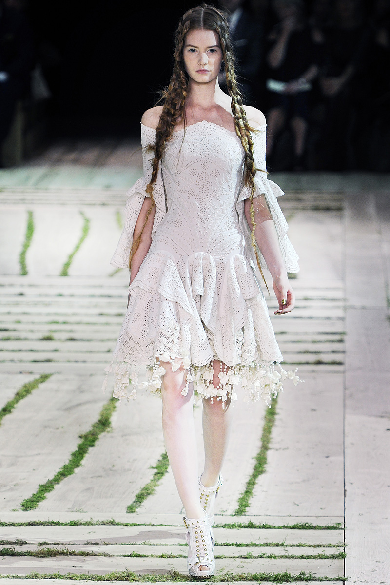Alexander McQueen 2011 LookbookDƬ