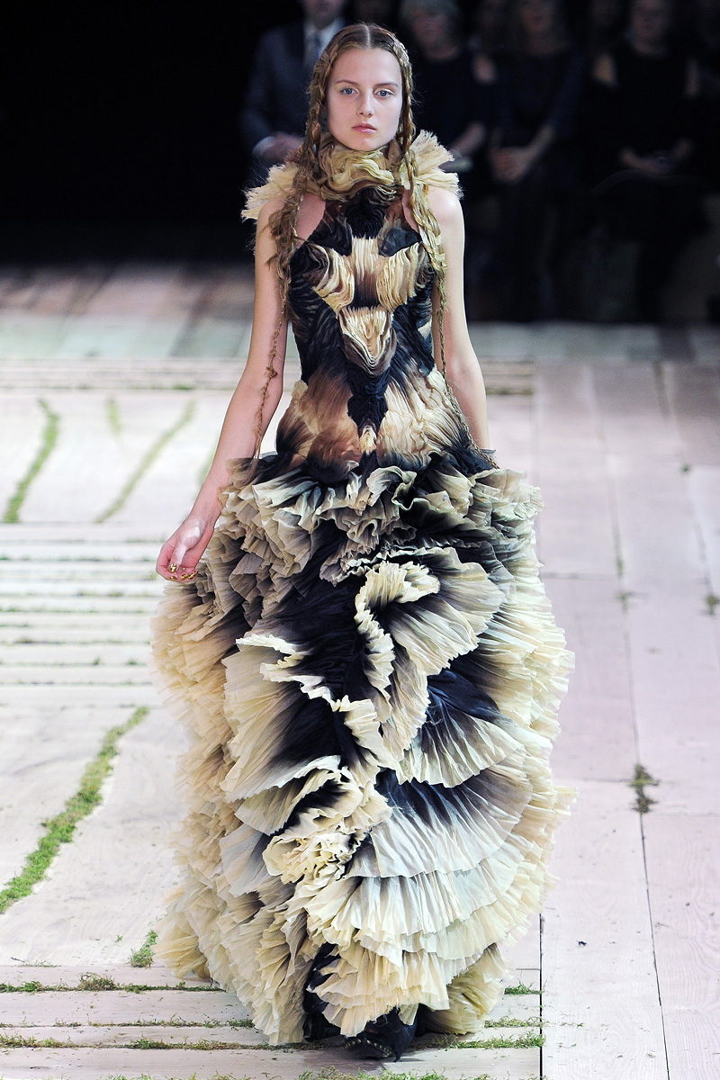 Alexander McQueen 2011 LookbookDƬ