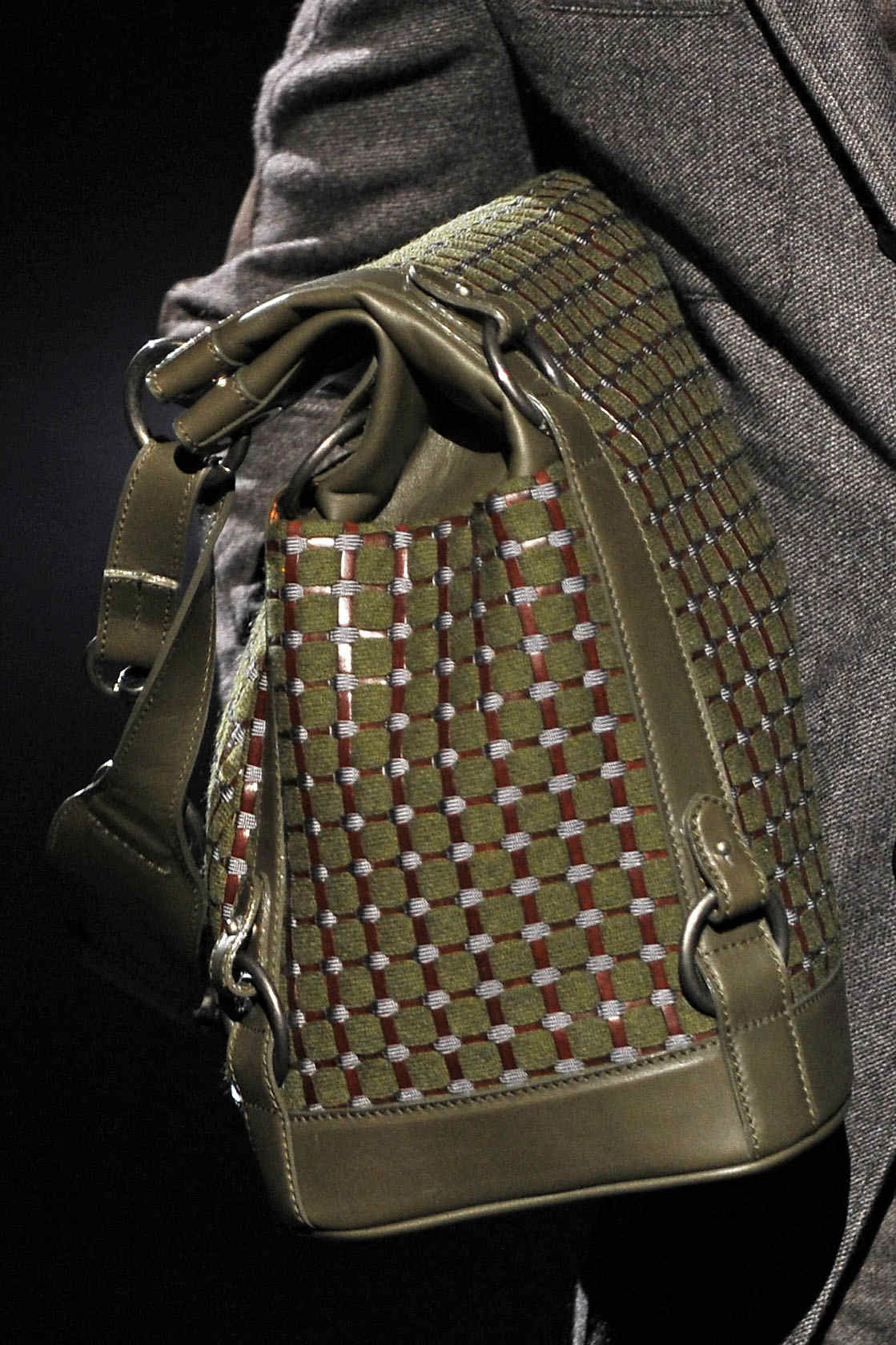 Corneliani 2011秋冬男裝配飾