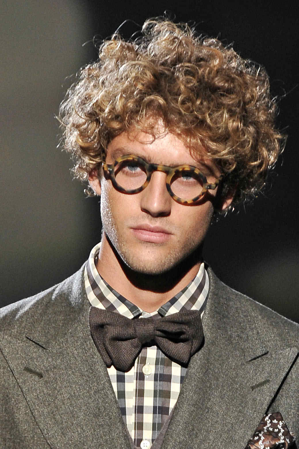 Corneliani 2011ﶬbDƬ