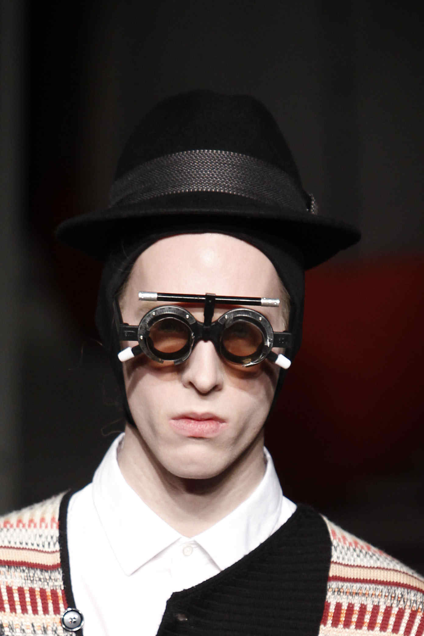 Henrik Vibskov 2011ﶬbDƬ