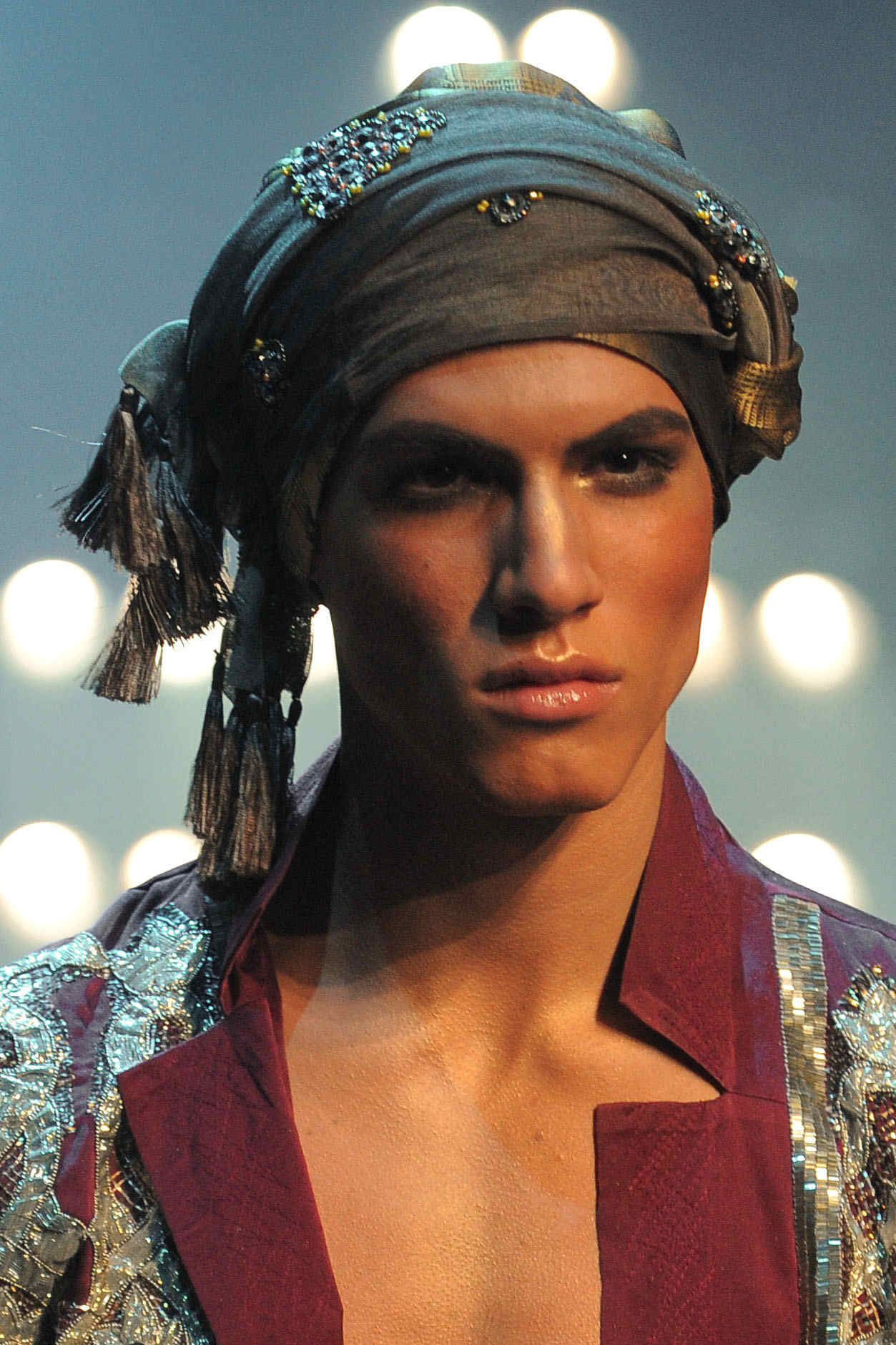 John Galliano 2011ﶬbDƬ