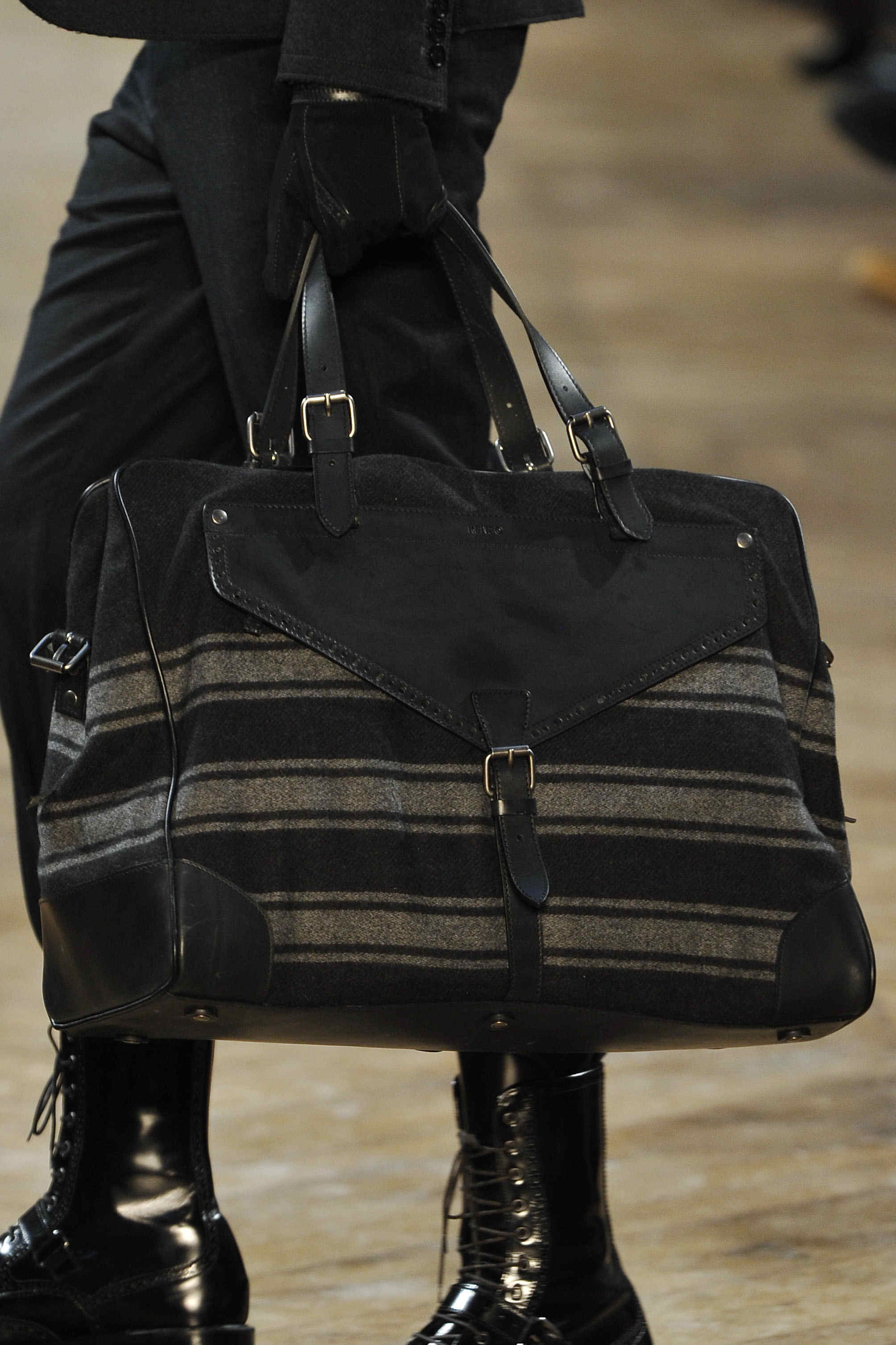 Kenzo 2011ﶬbDƬ