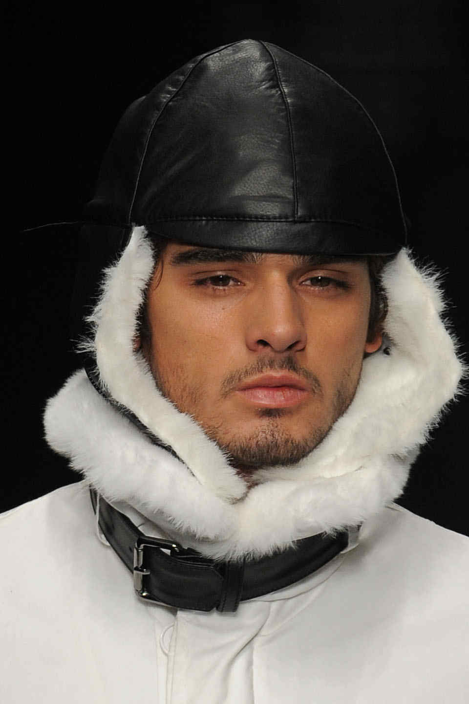 Pignatelli 2011ﶬbDƬ