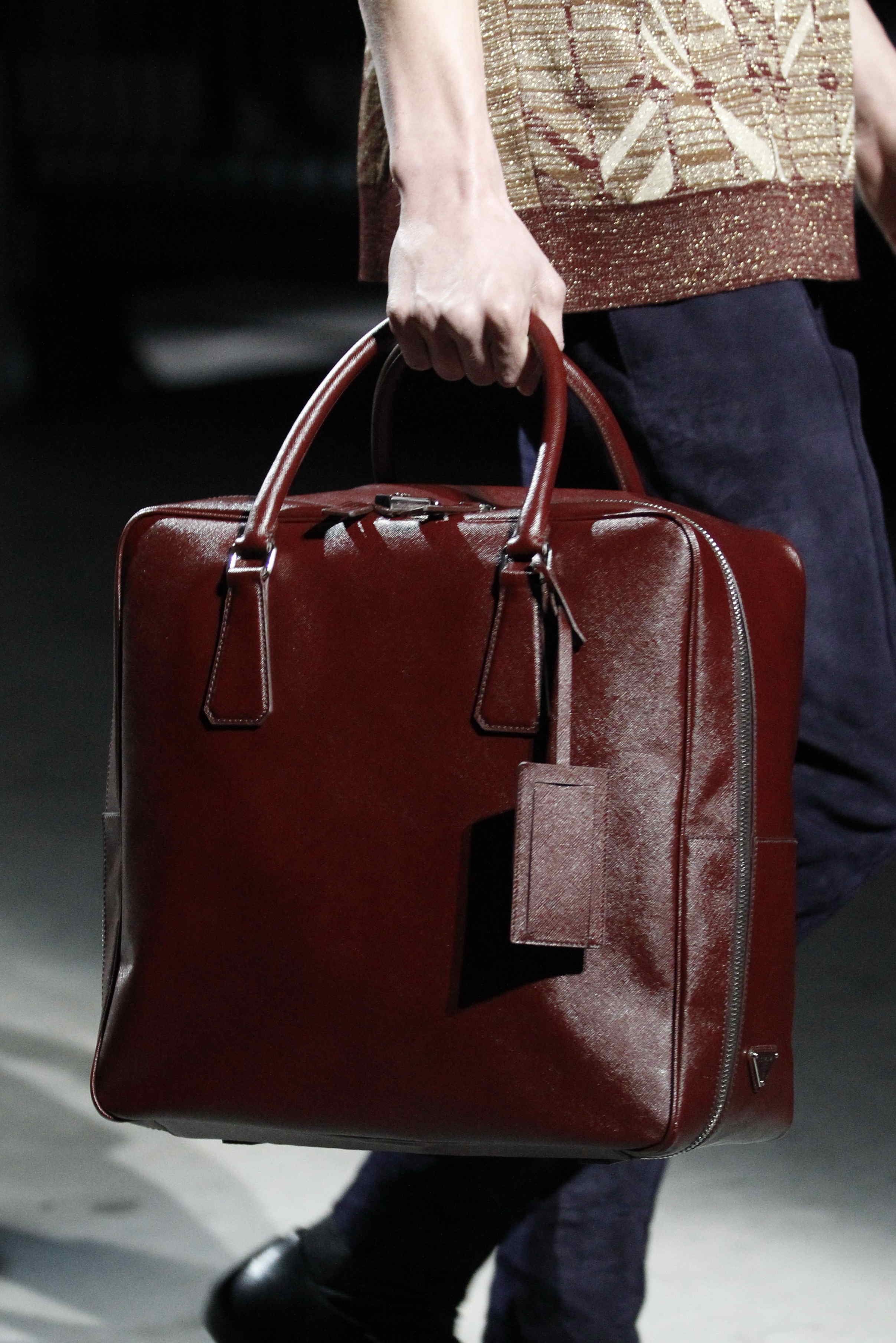 Prada 2011ﶬbDƬ