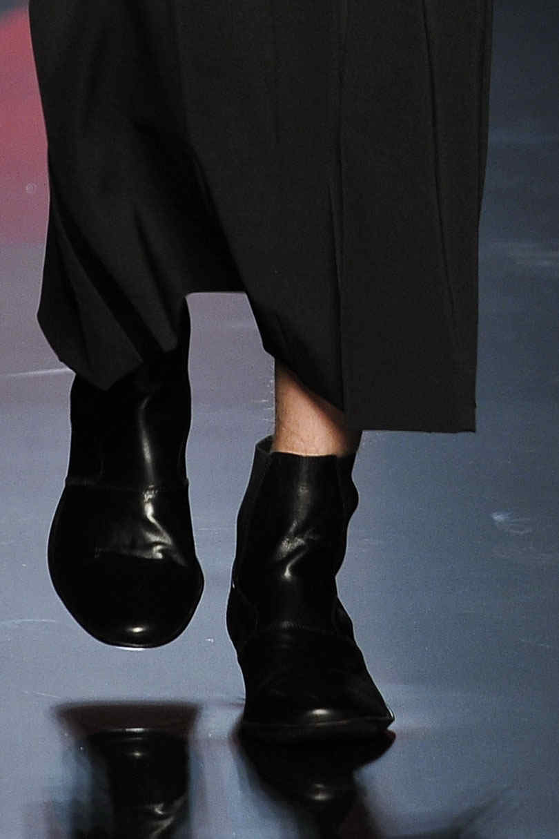 Jean Paul Gaultier 2011秋冬男士鞋履