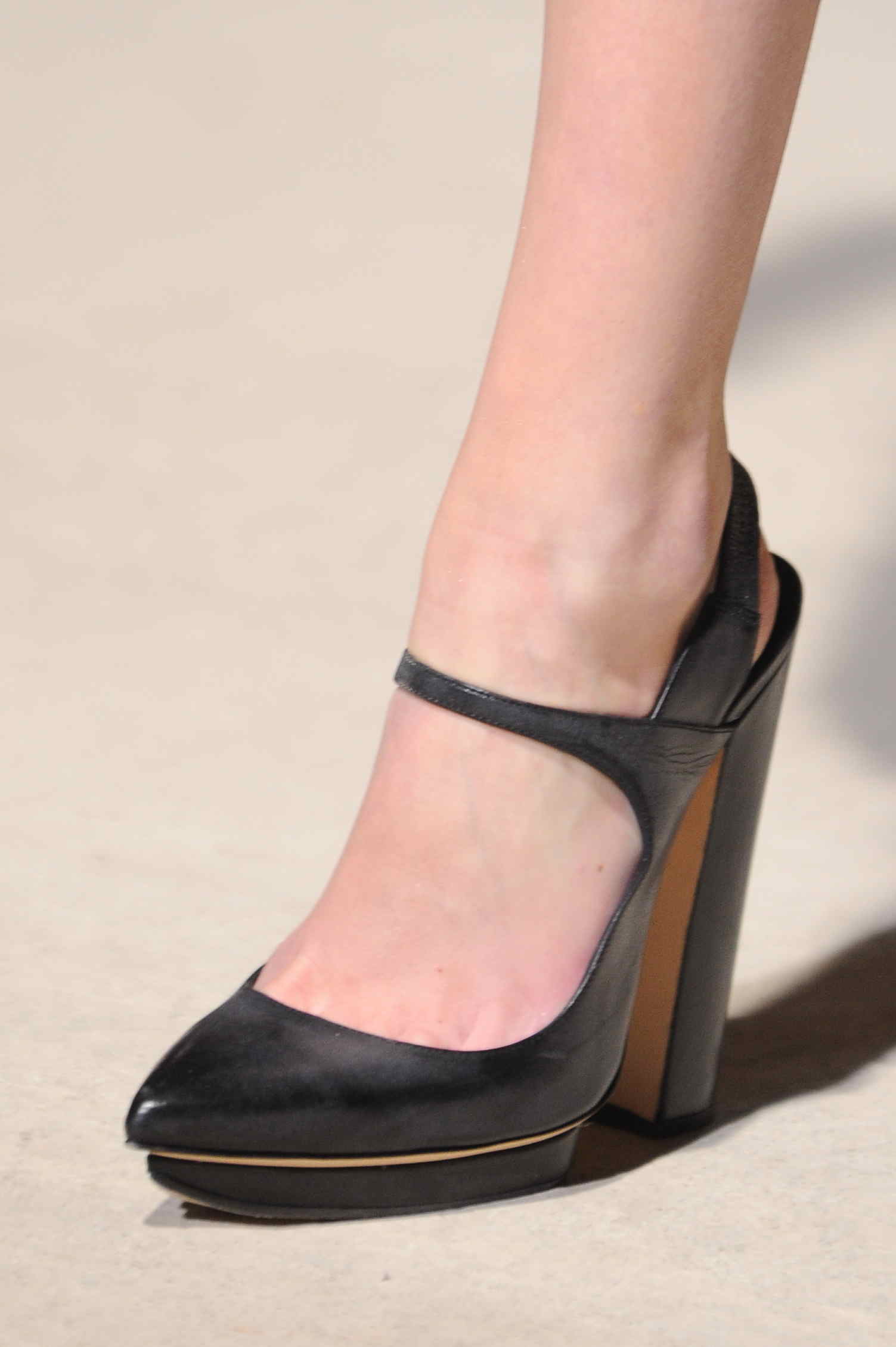 Christopher Kane 2011ﶬŮʿЬĸDƬ