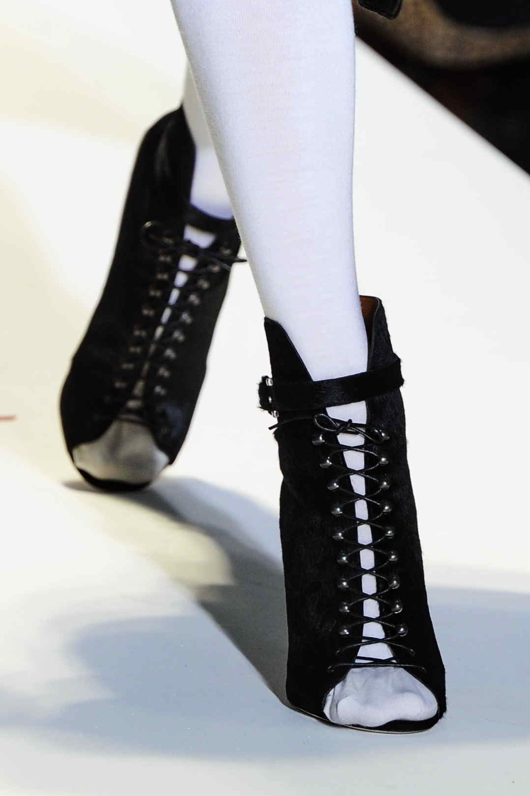 Nicole Farhi 2011ﶬŮʿЬĸDƬ