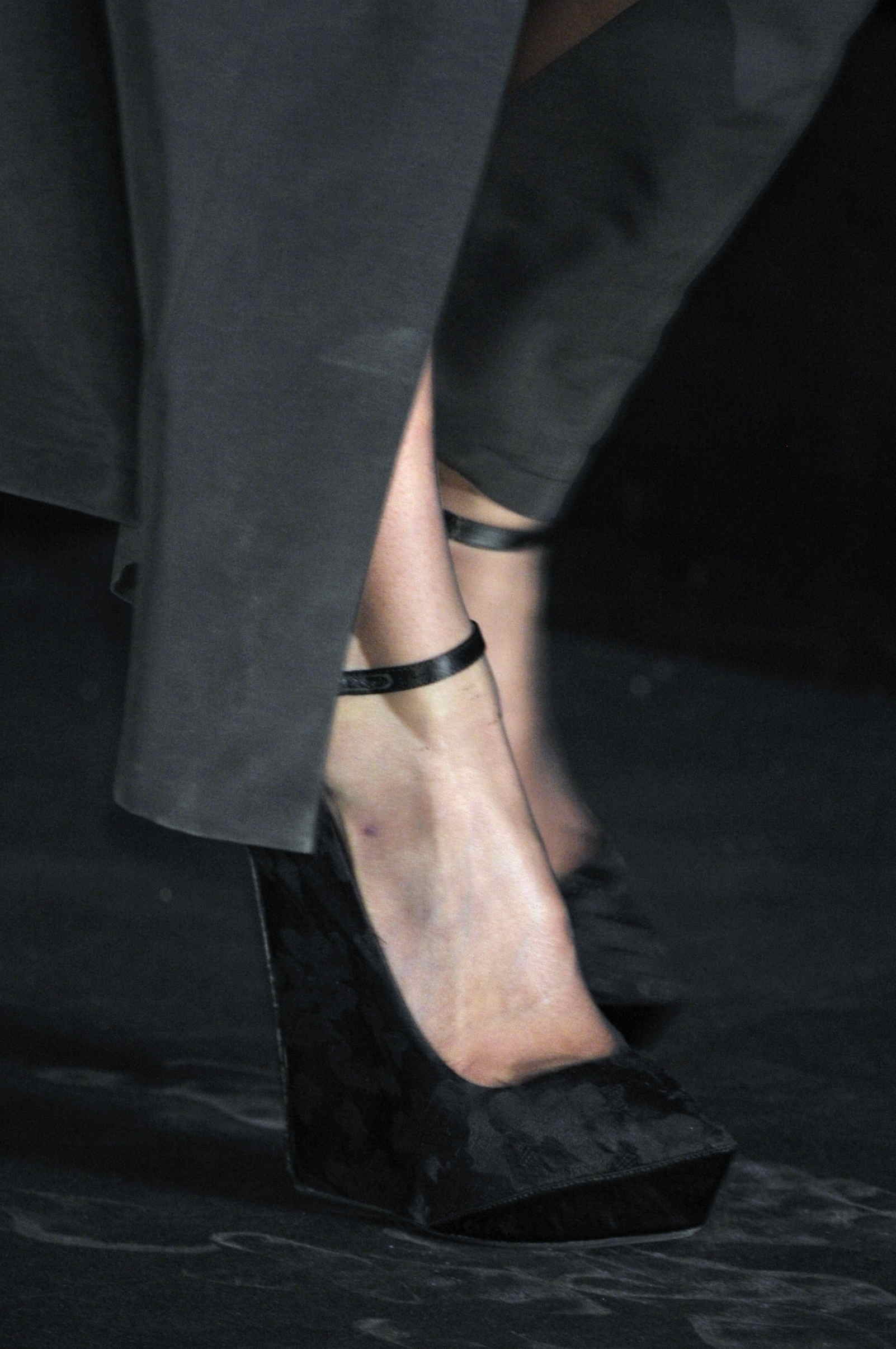 Theyskens Theory 2011ﶬŮʿЬĸDƬ