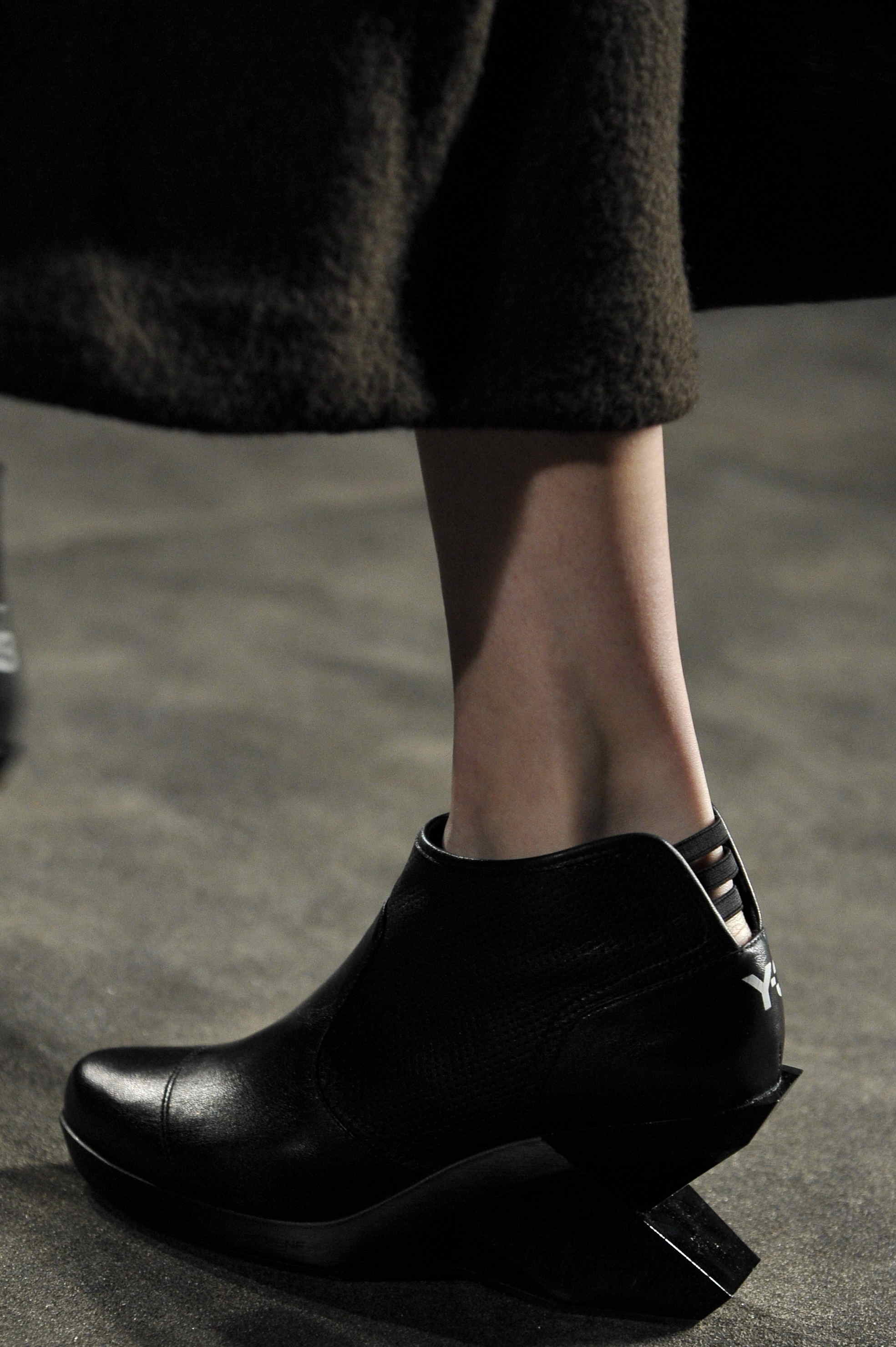 Y-3 2011秋冬女士鞋履