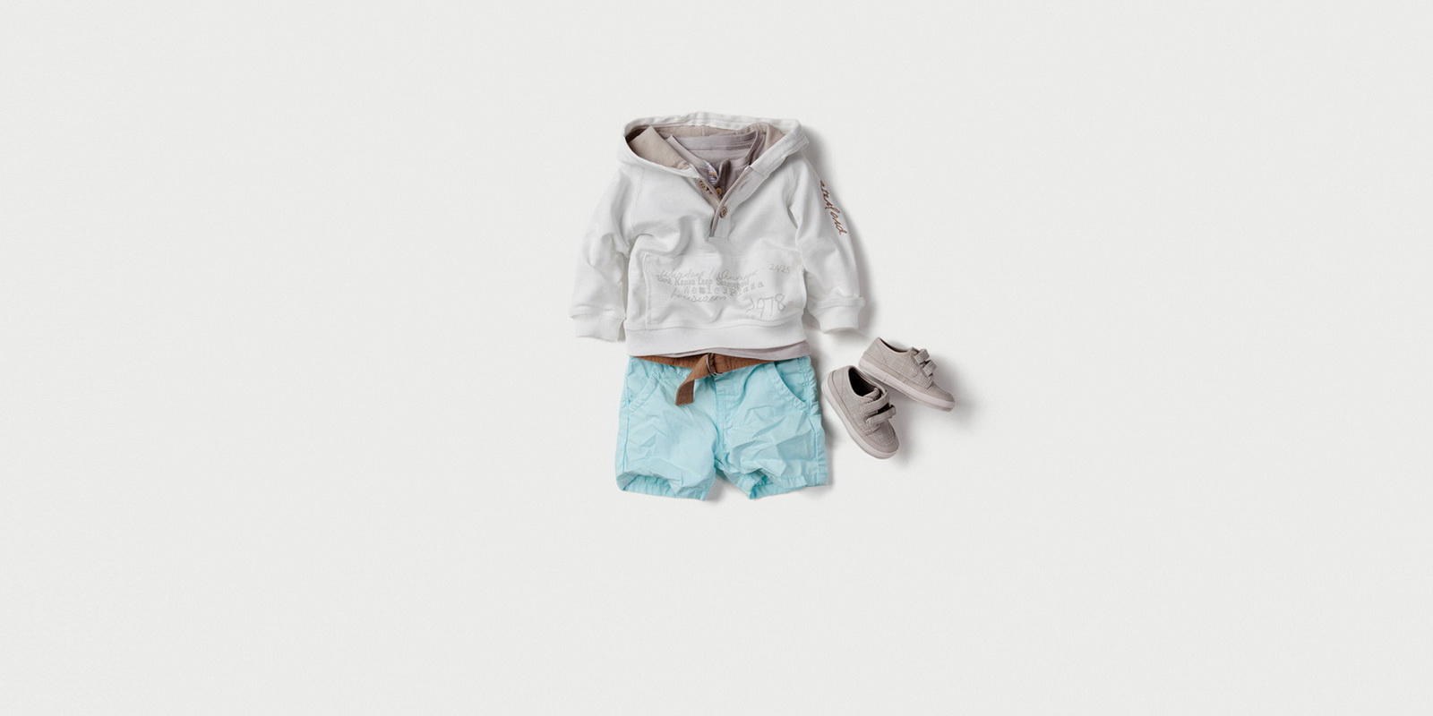 Zara trfyoungϵ2011ͯbLookbookDƬ
