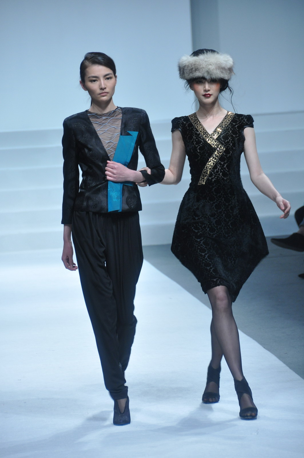 Elysee YANG 2011ﶬDƬ