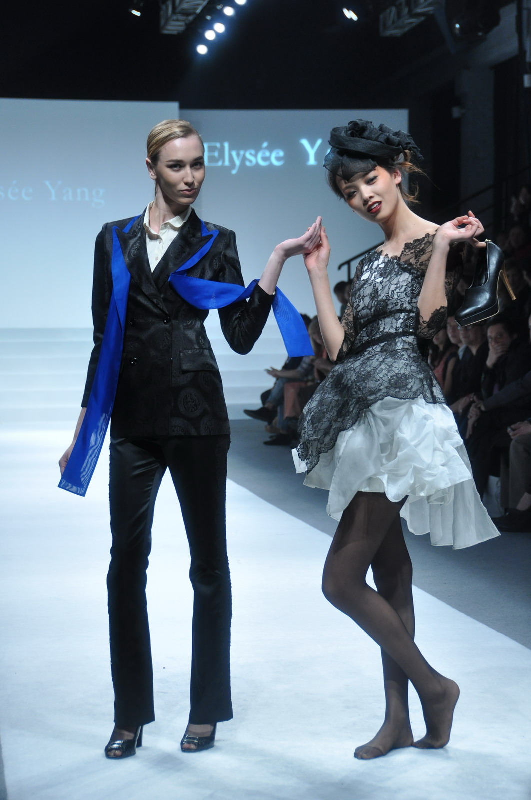 Elysee YANG 2011ﶬDƬ
