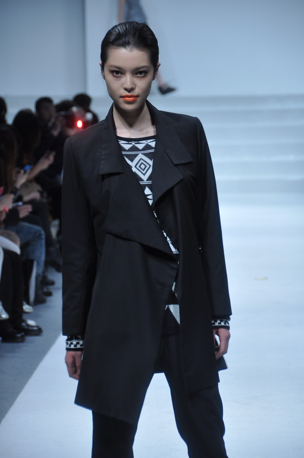 Noir & Blanc 2011秋冬高清圖片