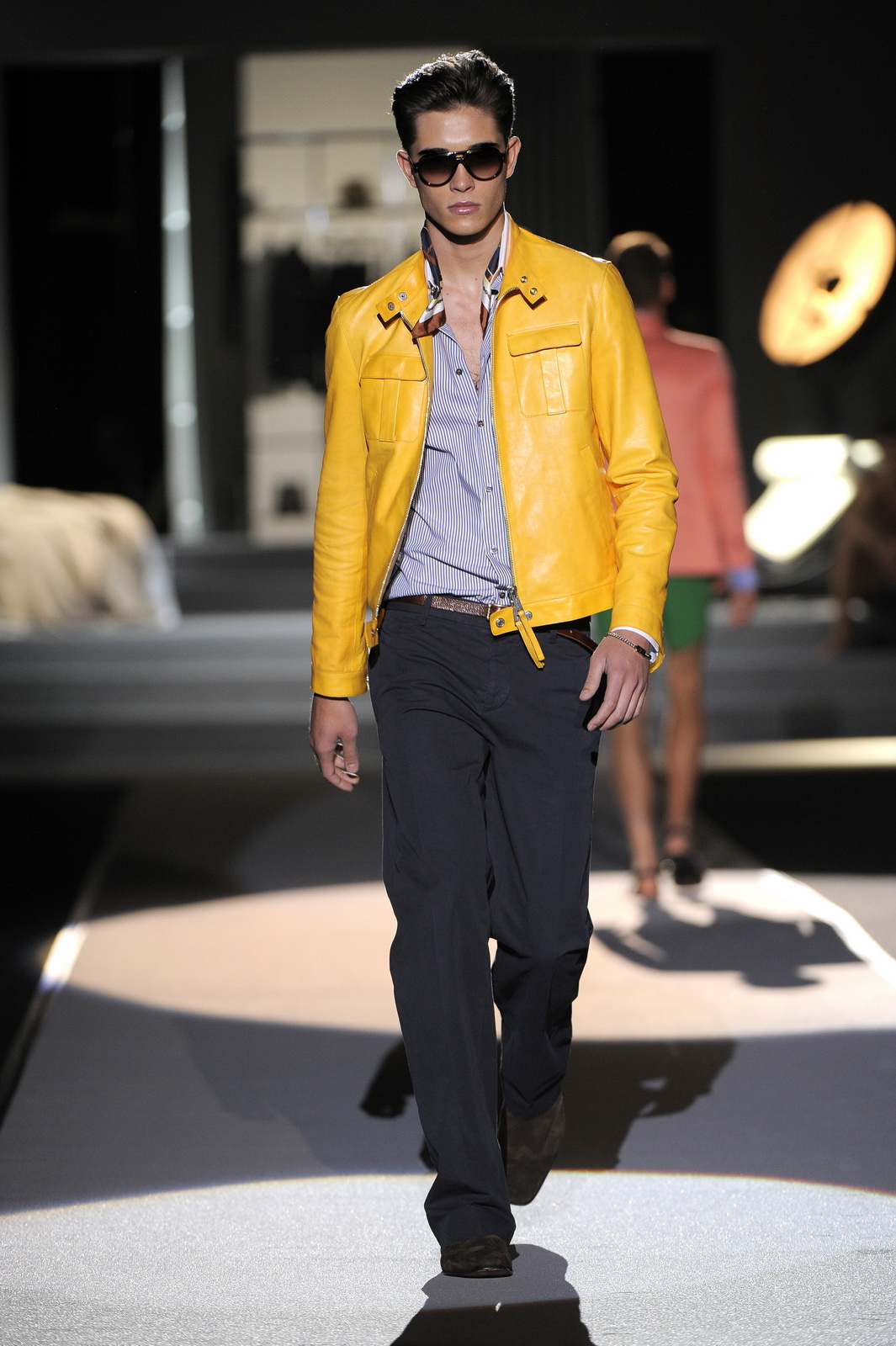 DSQUARED2 2011bDƬ