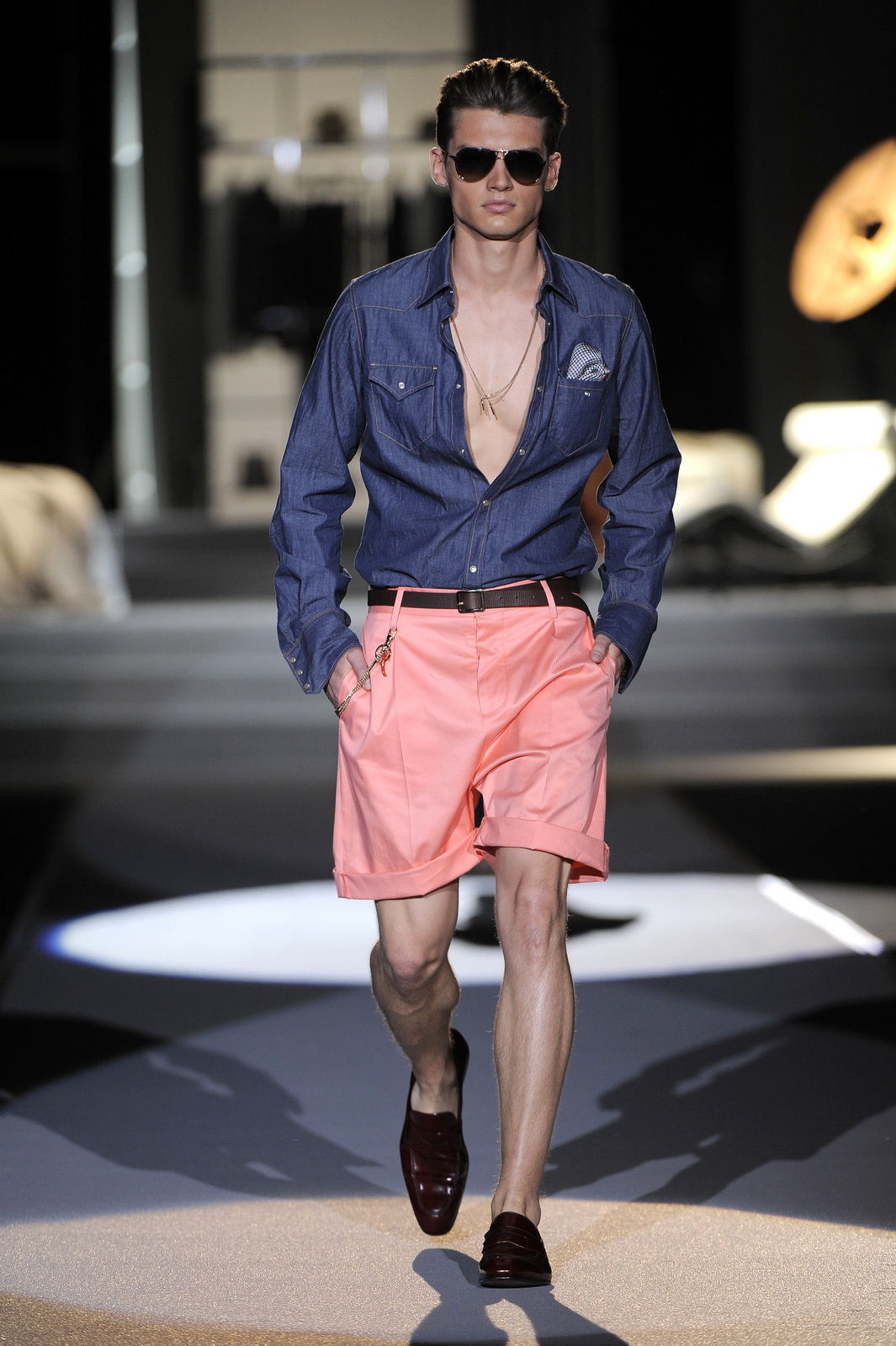 DSQUARED2 2011bDƬ