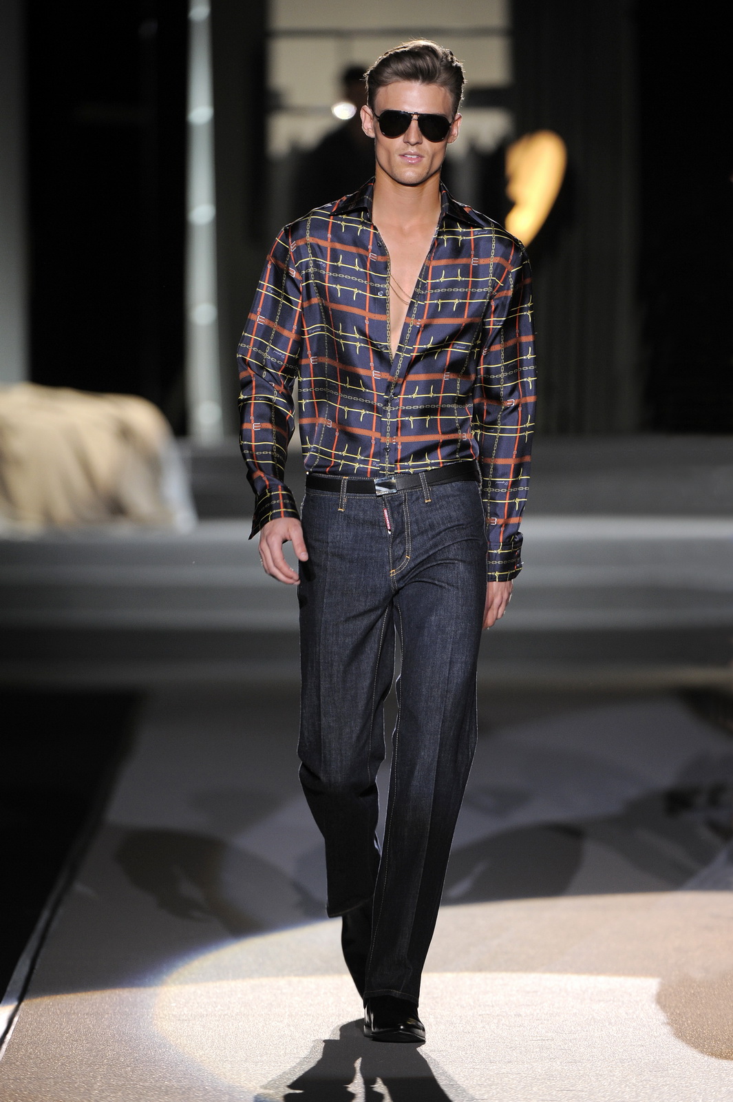 DSQUARED2 2011b(chng)DƬ