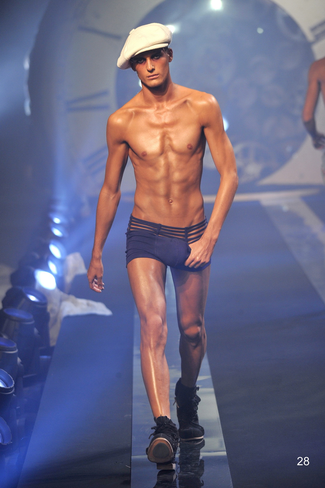 John Galliano 11b DƬ