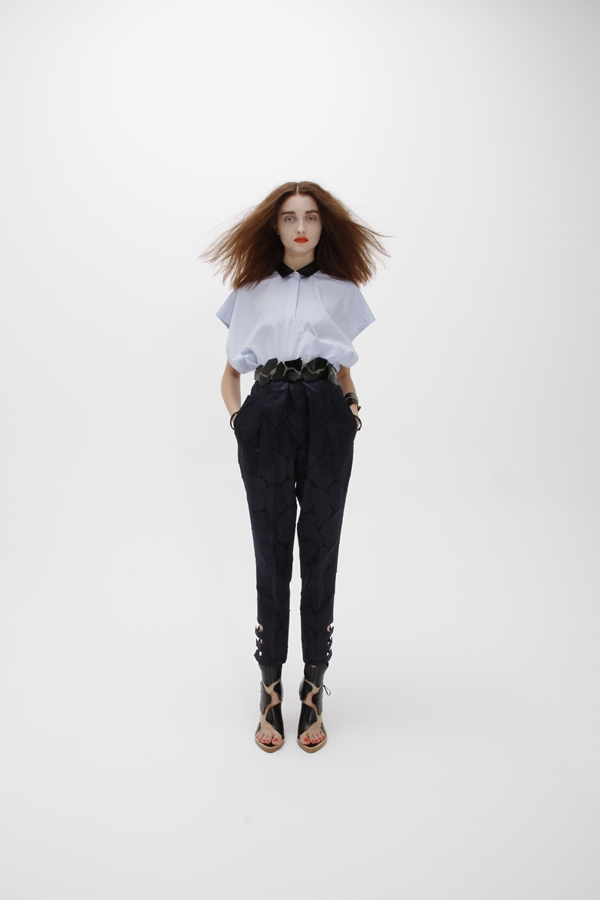 TOGA 11Ůb LookbookDƬ
