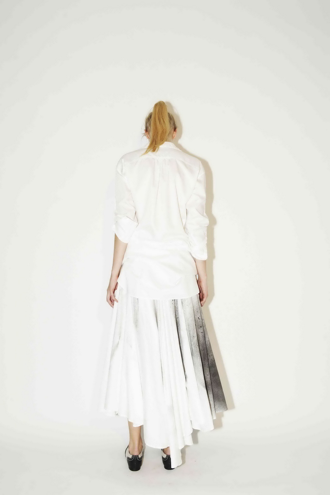 MIHARA YASUHIRO 11ŮbLookbookDƬ