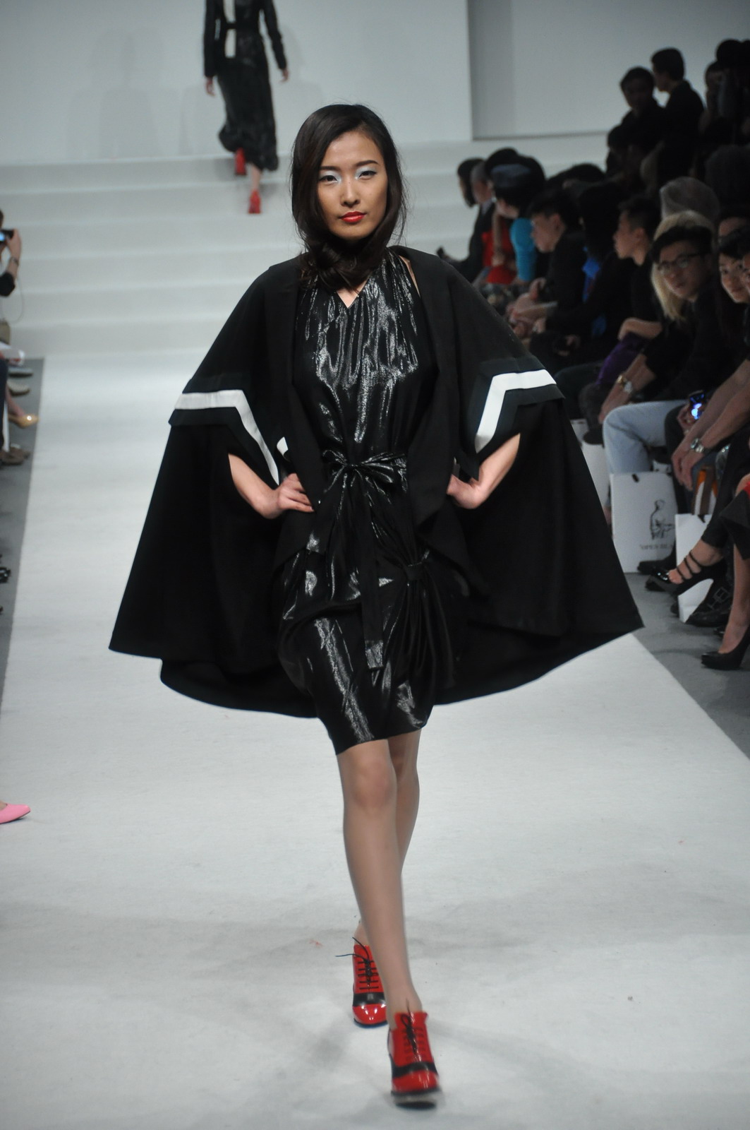 HELEN LEE 2011ﶬDƬ