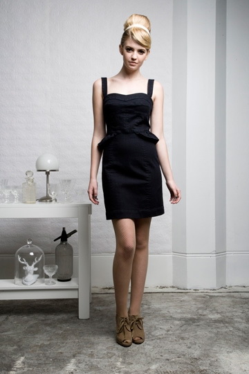 Juliette Hogan 2011 LookBookDƬ