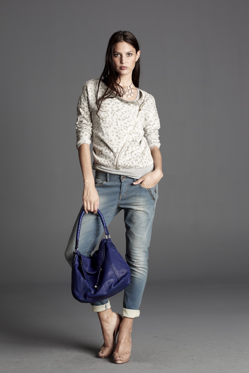 ARMANI EXCHANGE 2011春夏女裝新品TRAVELISTA高清圖片