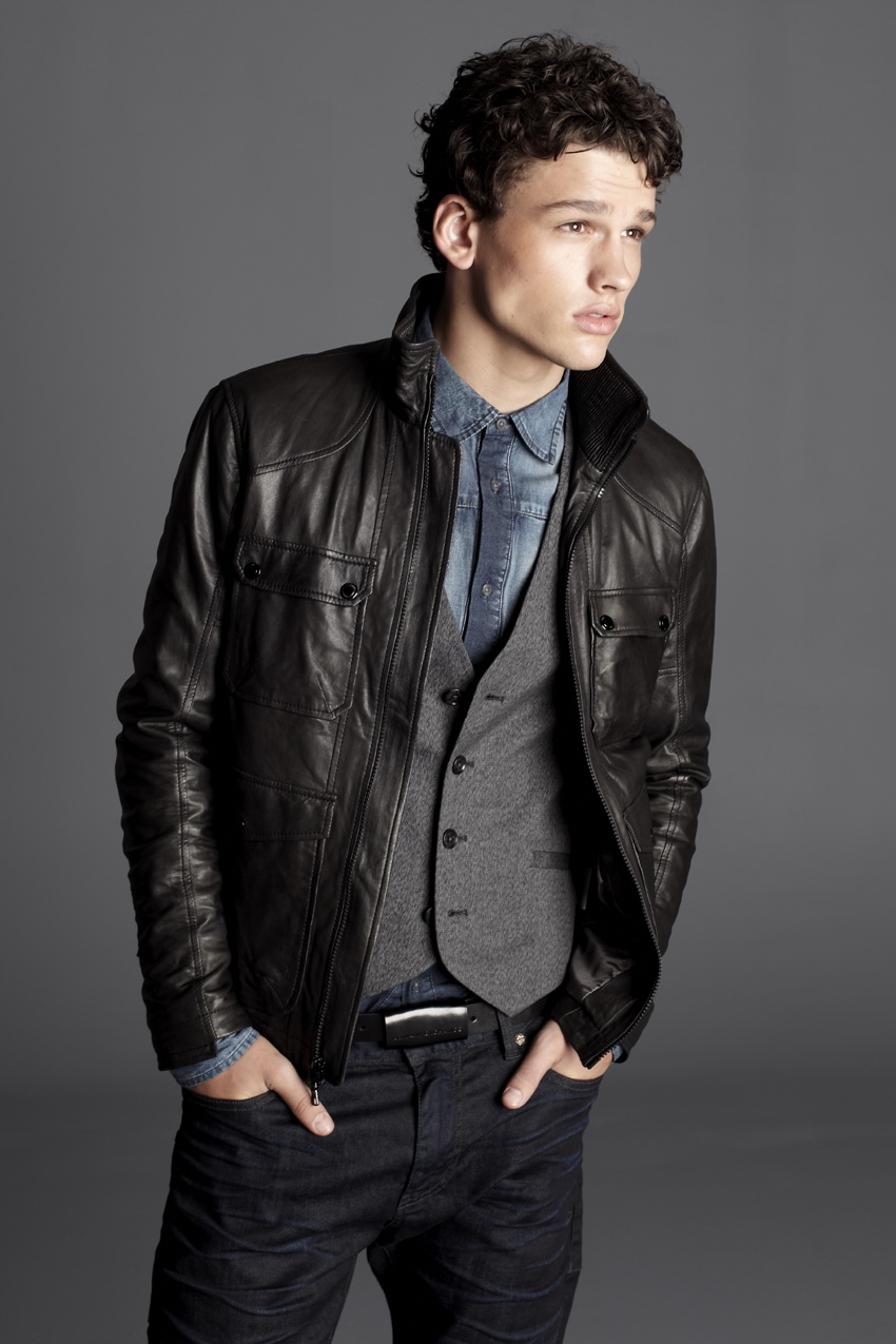 ARMANI EXCHANGE 2011春夏男裝新品TRAVELISTA