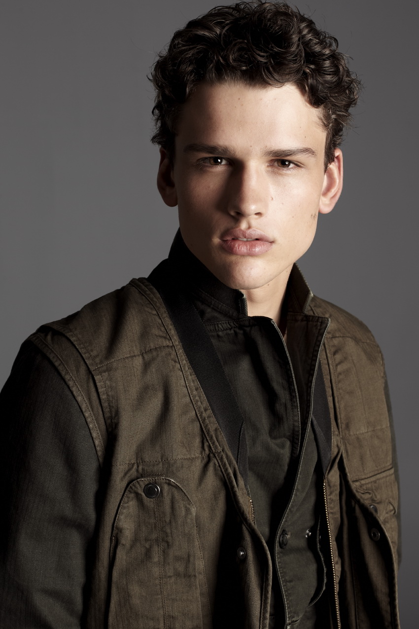 ARMANI EXCHANGE 2011春夏男裝新品TRAVELISTA高清圖片