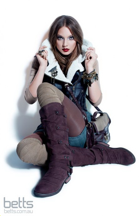 Betts 2011ﶬ LookBookDƬ