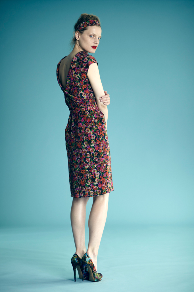 Erdem 2012紺LookbookDƬ