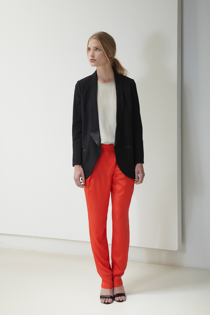 Tibi 2012紺LookbookDƬ