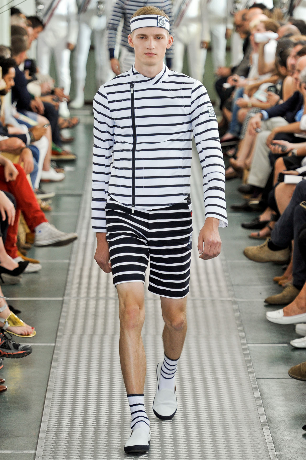 Moncler Gamme Bleu 2012bDƬ
