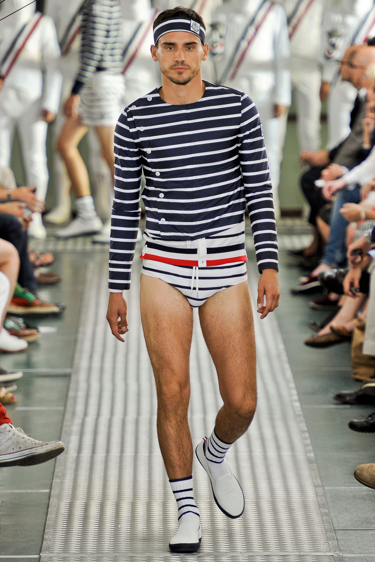 Moncler Gamme Bleu 2012bDƬ