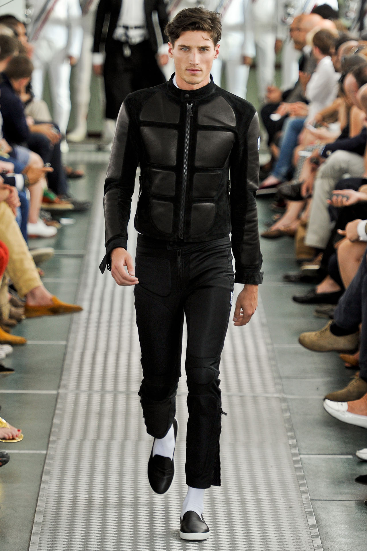 Moncler Gamme Bleu 2012bDƬ
