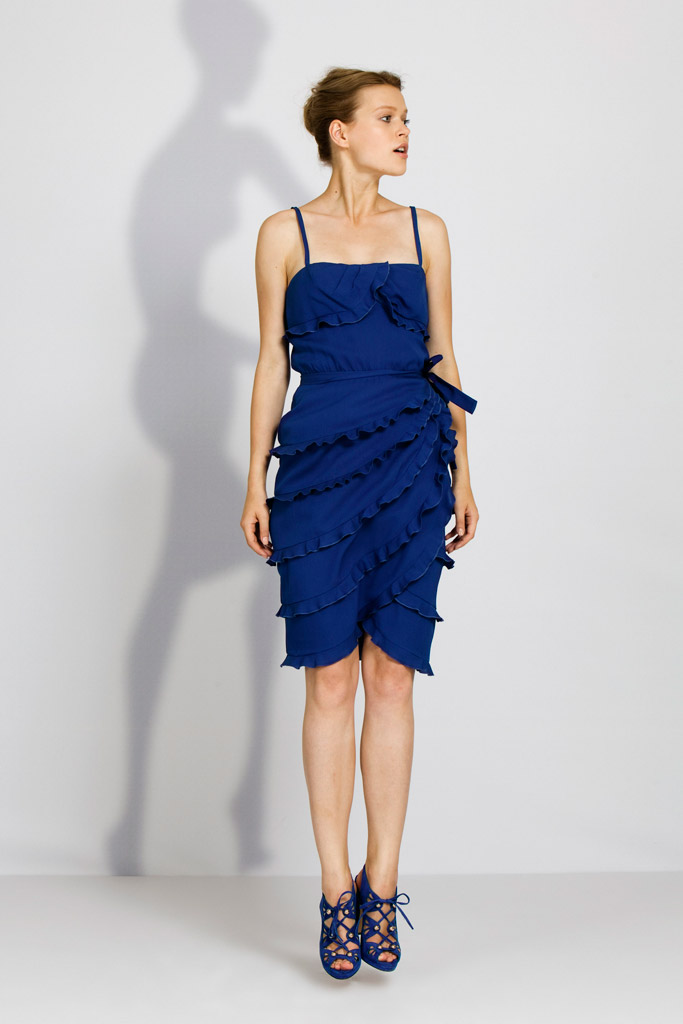 Moschino Cheap And Chic 2012紺ϵиDƬ