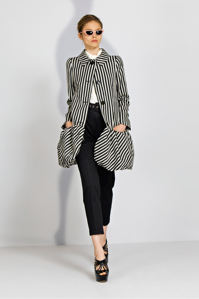 Moschino Cheap And Chic 2012紺ϵиDƬ
