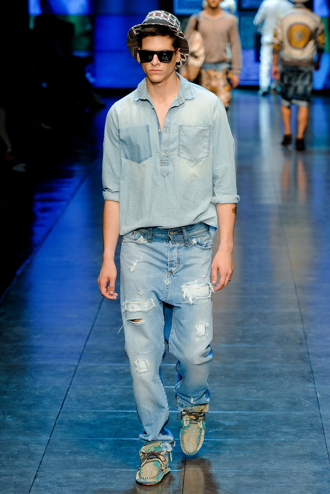 D&G 2012bDƬ