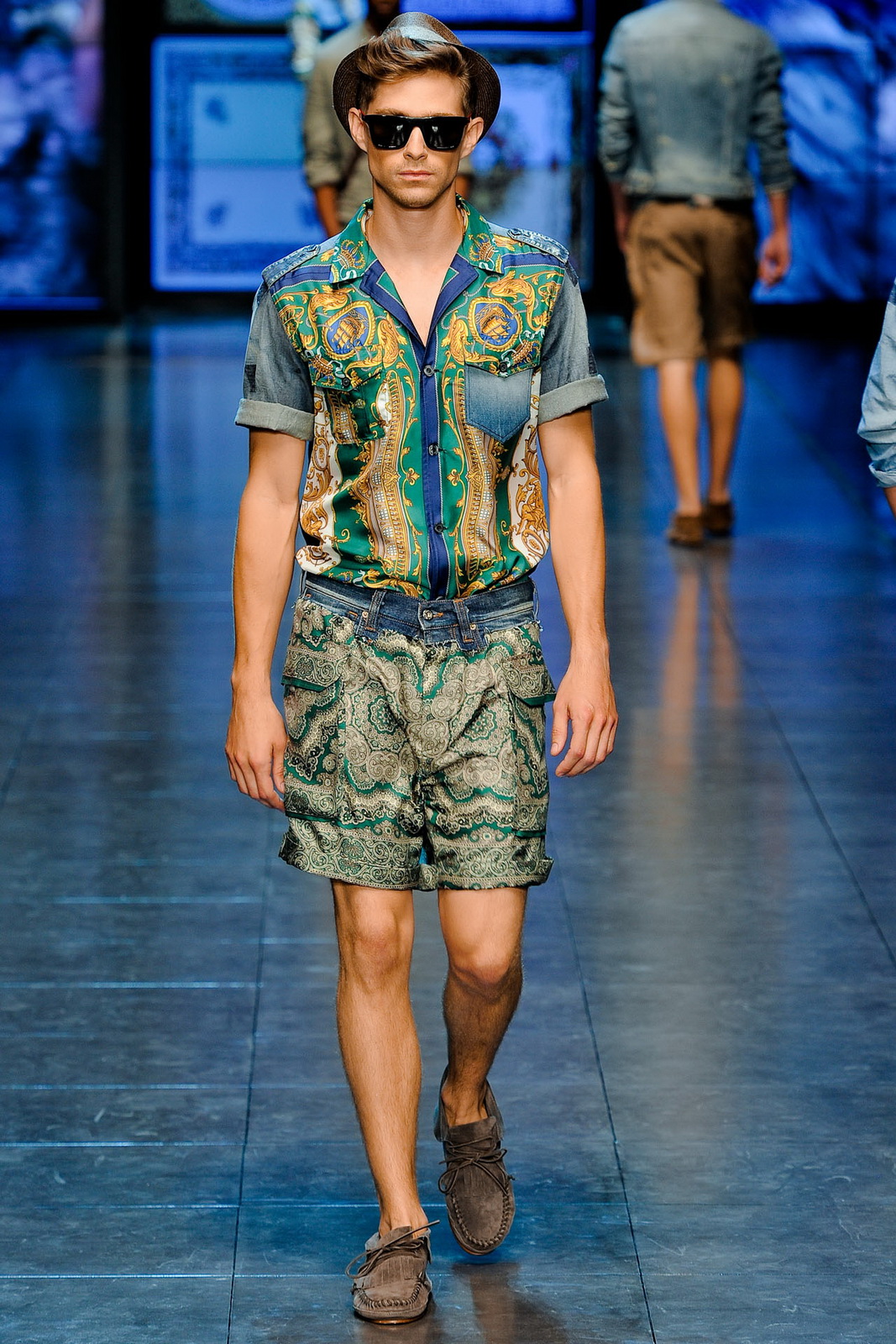 D&G 2012bDƬ